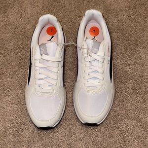 Size 7 PUMA SNEAKERS BRAND NEW